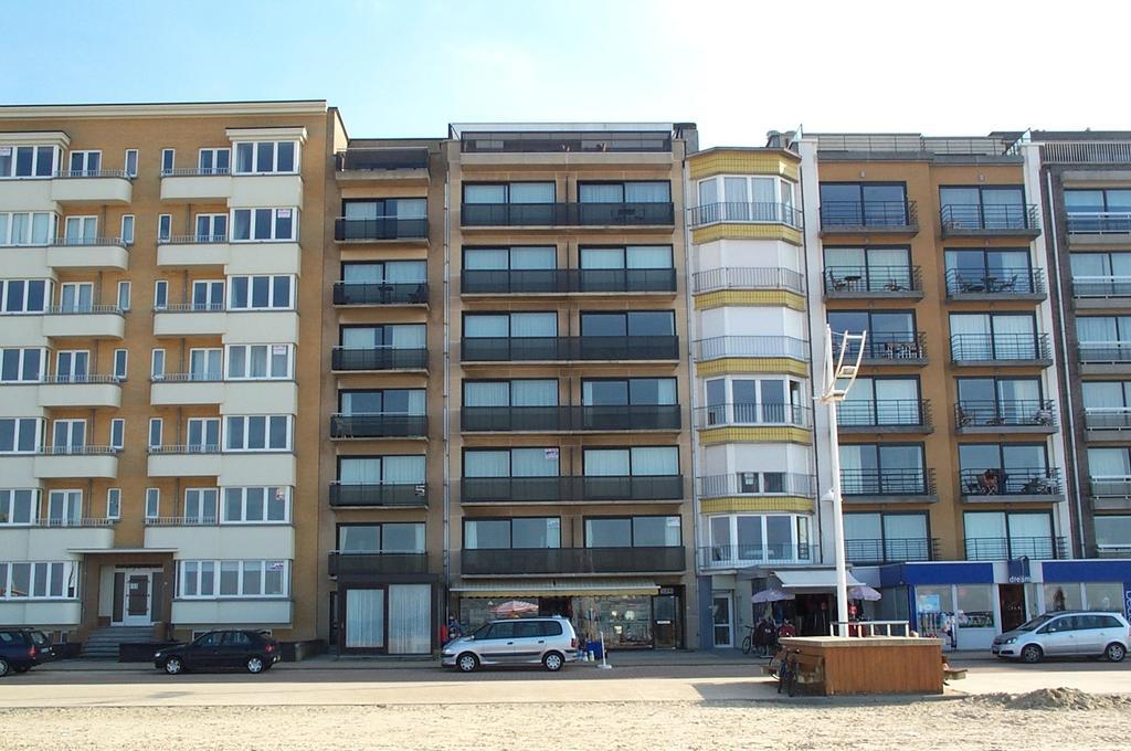 Zeedijk Koksijde Apartment Exterior photo